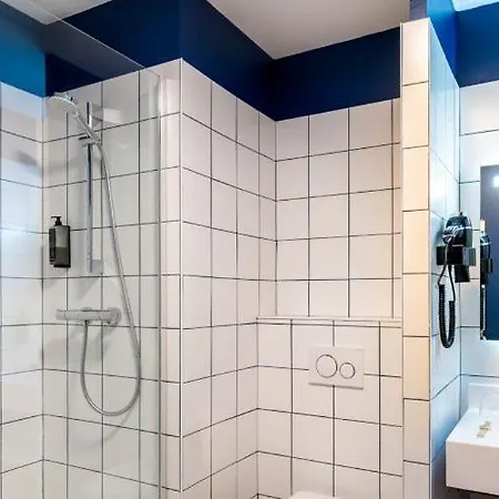 Ibis Styles 3*