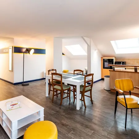 Ibis Styles 3*